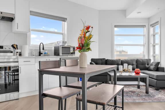 Urban Cozy Loft - Image 3